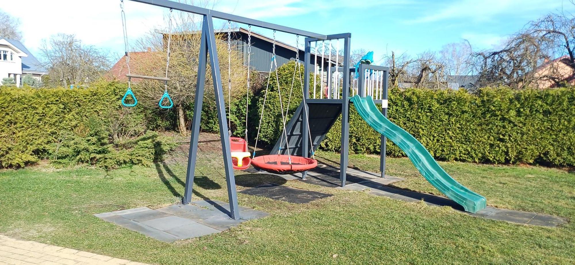 Family Garden Apartments With Free Private Parking & Playground Riga Exterior foto